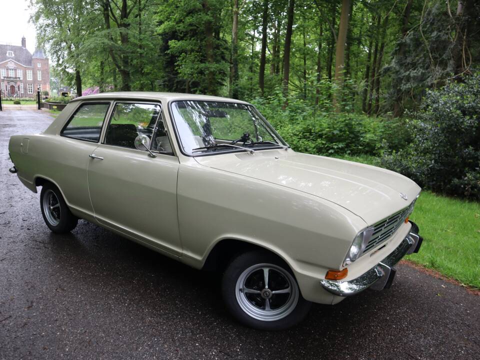 Bild 14/55 von Opel Kadett 1,1 S (1971)