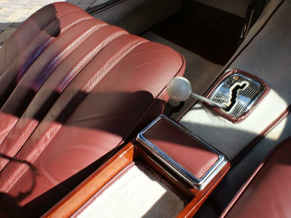 Image 46/50 de Mercedes-Benz 230 SL (1967)