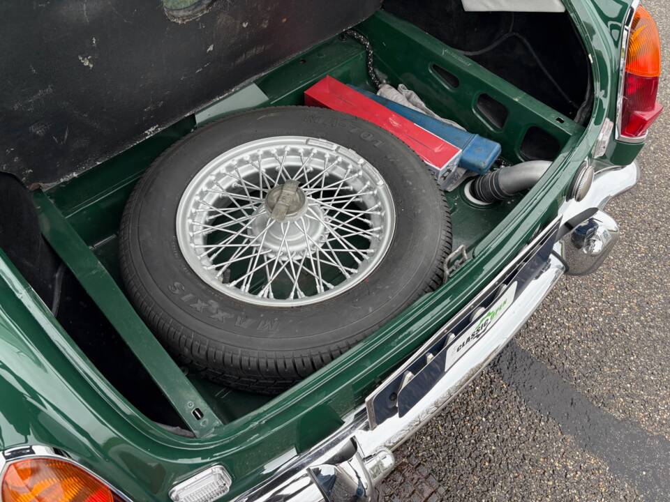 Immagine 18/40 di MG MGC GT (1968)
