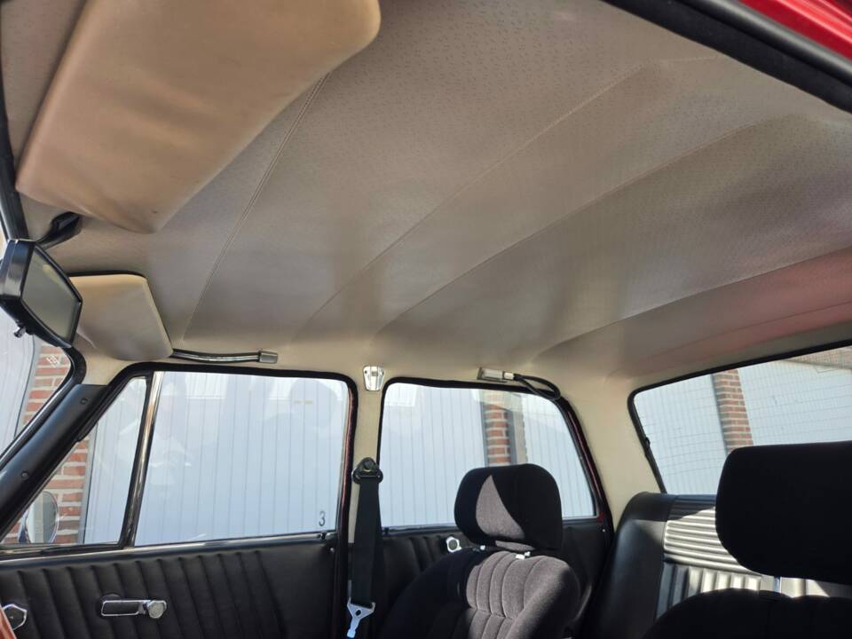 Image 42/50 of Alfa Romeo 2000 Berlina (1973)