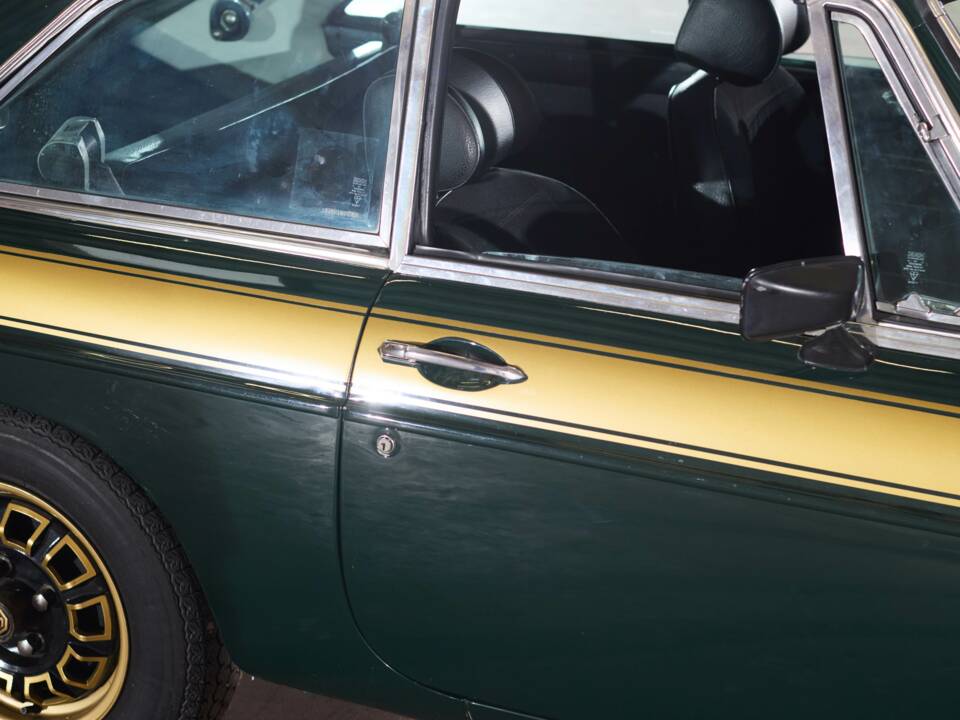 Bild 16/38 von MG MGB GT (1975)