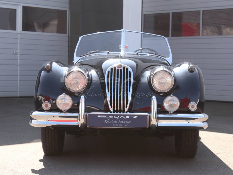 Image 6/24 de Jaguar XK 140 SE OTS (1957)