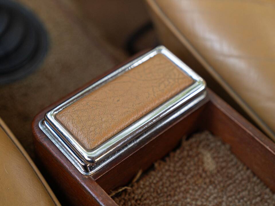 Image 40/50 de Mercedes-Benz 280 SL (1969)