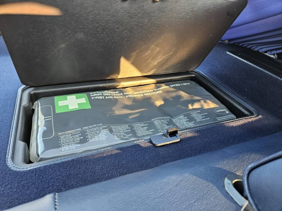 Image 28/100 of Mercedes-Benz 500 SEL (1983)