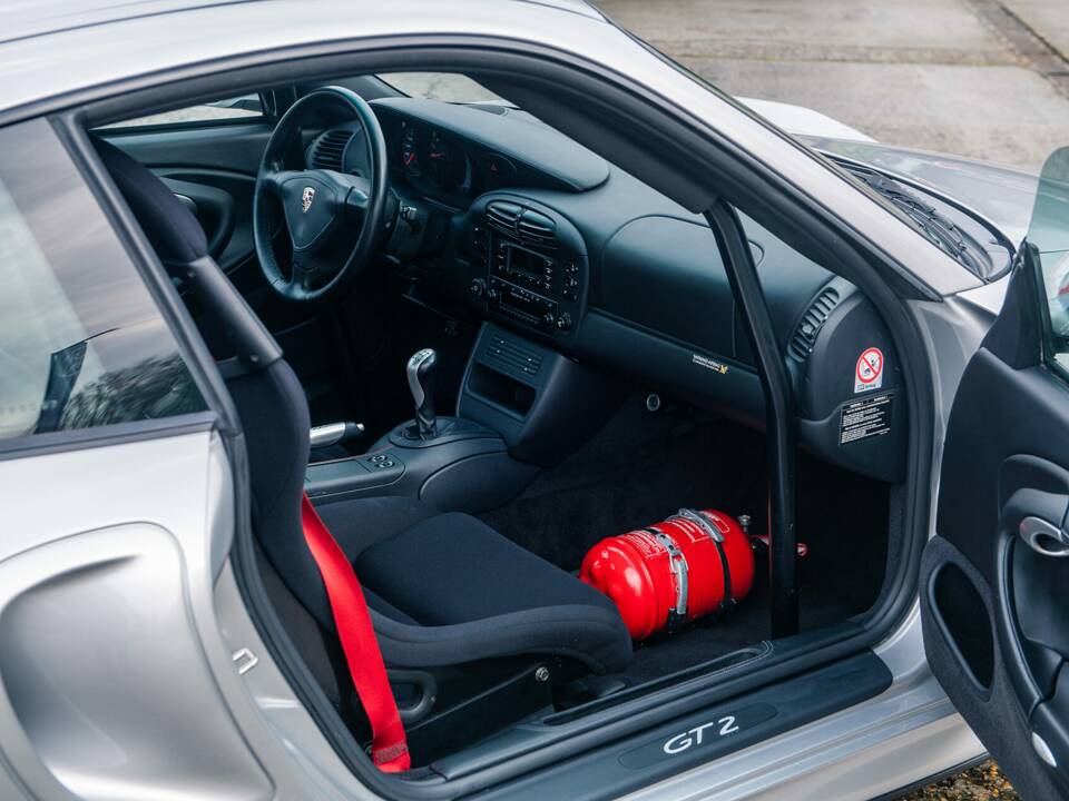 Imagen 17/25 de Porsche 911 GT2 Clubsport (2001)