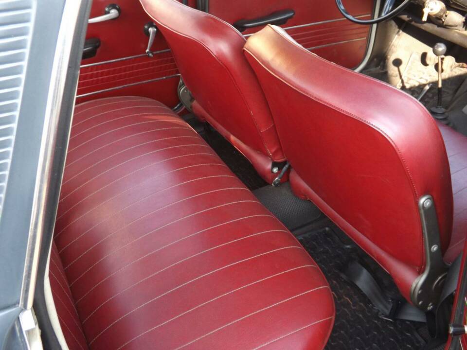 Image 16/50 de FIAT 1100 R (1967)