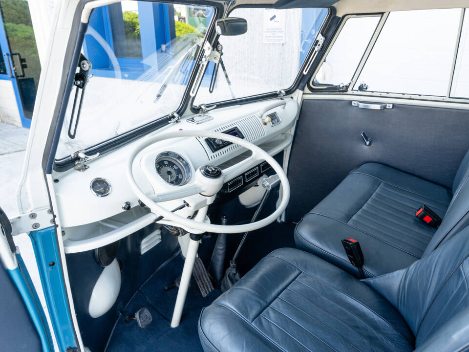 Image 36/89 of Volkswagen T1 Samba (1966)