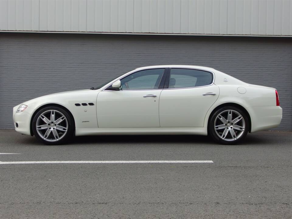 Image 5/99 de Maserati Quattroporte 4.2 (2010)