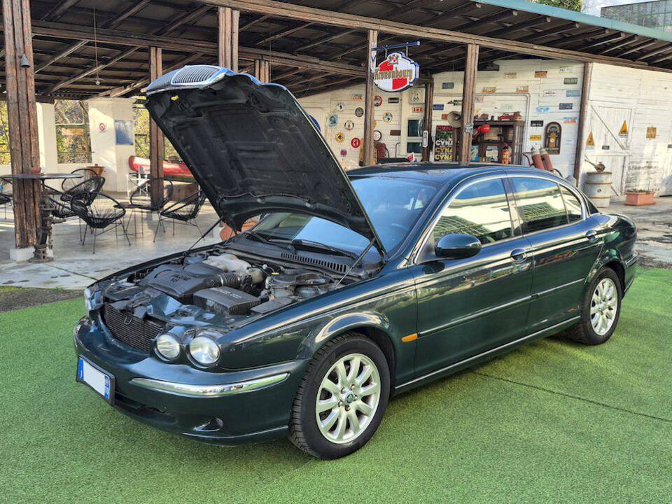 Imagen 36/45 de Jaguar X-Type 2.5 V6 (2002)