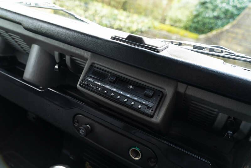 Image 18/50 of Land Rover Defender 110 Td5 (1999)