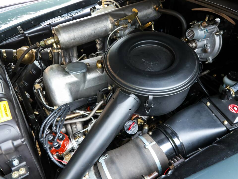 Bild 4/50 von Mercedes-Benz 220 SE Cabriolet (1960)
