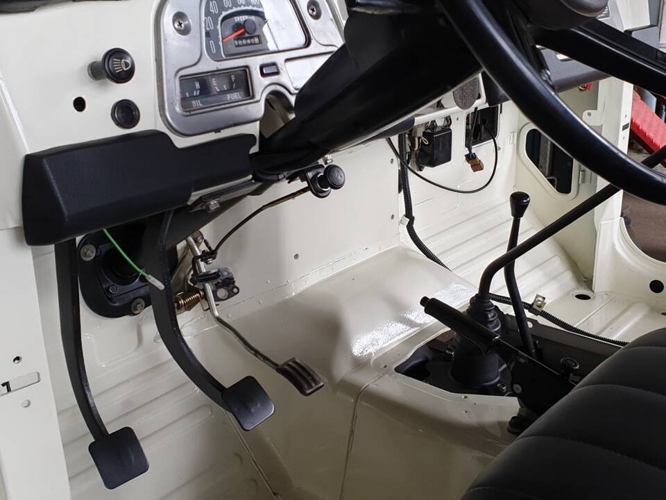 Bild 13/15 von Toyota Land Cruiser BJ 43 (1979)