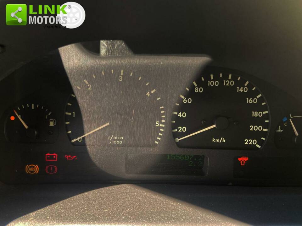 Imagen 34/37 de Land Rover Range Rover 2.5 DT (1997)