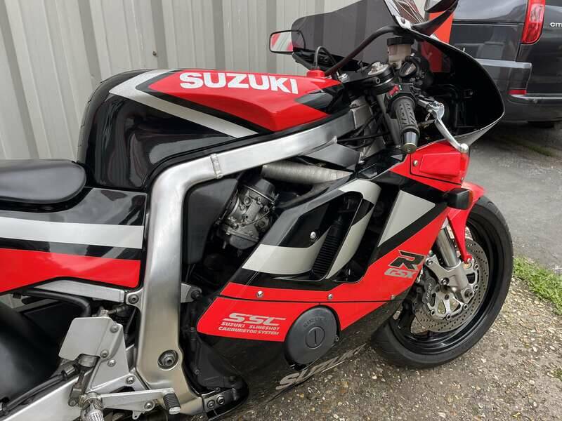 Bild 13/16 von Suzuki DUMMY (1994)