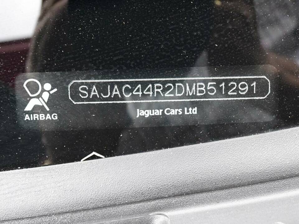 Image 49/50 of Jaguar XKR (2013)