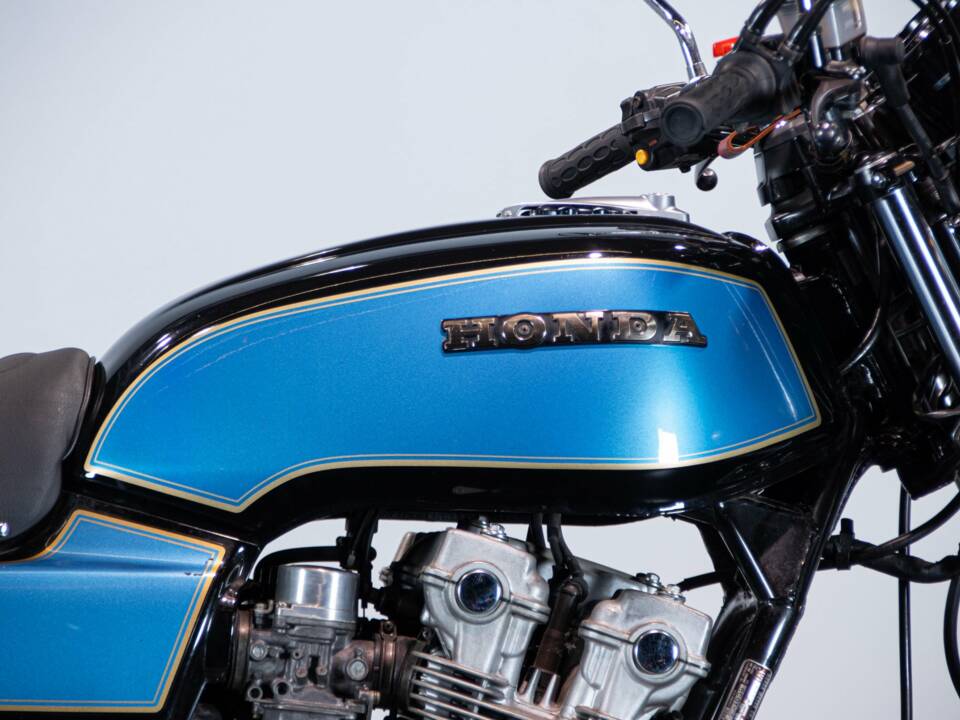 Bild 43/50 von Honda DUMMY (1981)