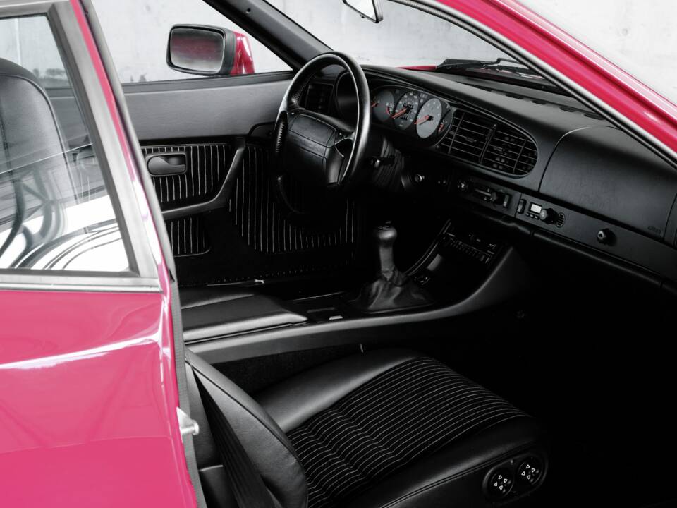 Bild 26/50 von Porsche 944 S2 (1990)