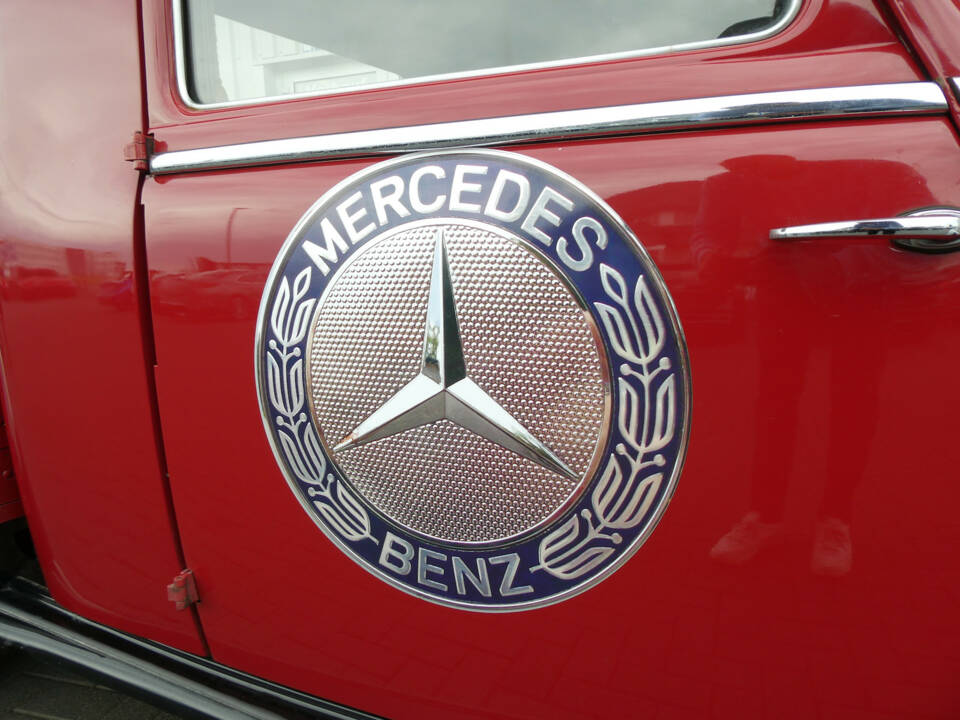 Imagen 19/19 de Mercedes-Benz 220 (1951)