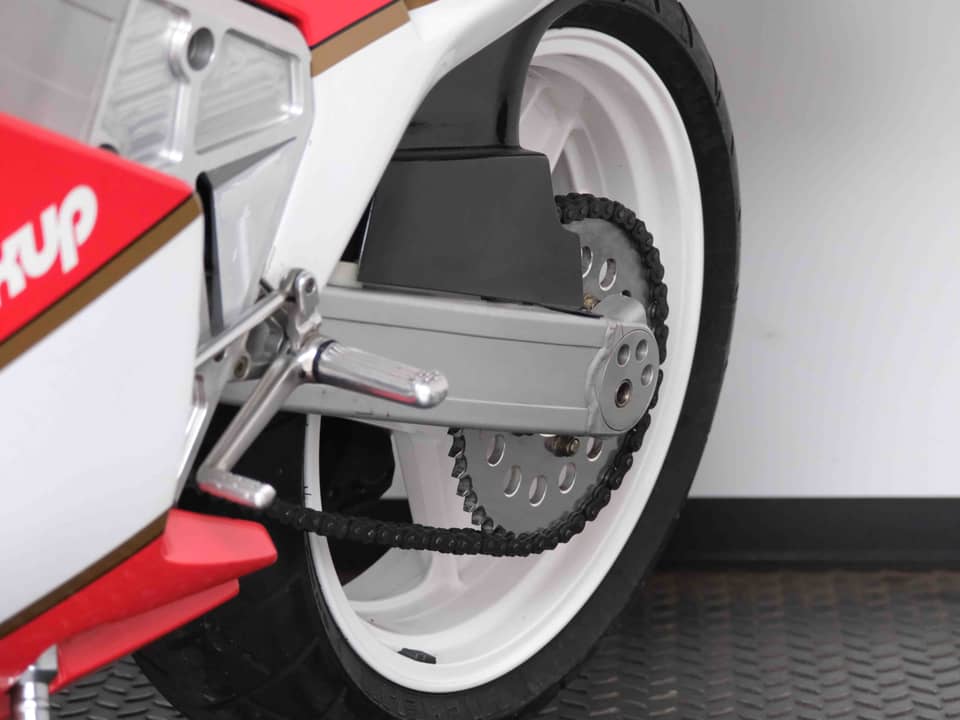 Image 46/95 of Bimota YB6 (1990)