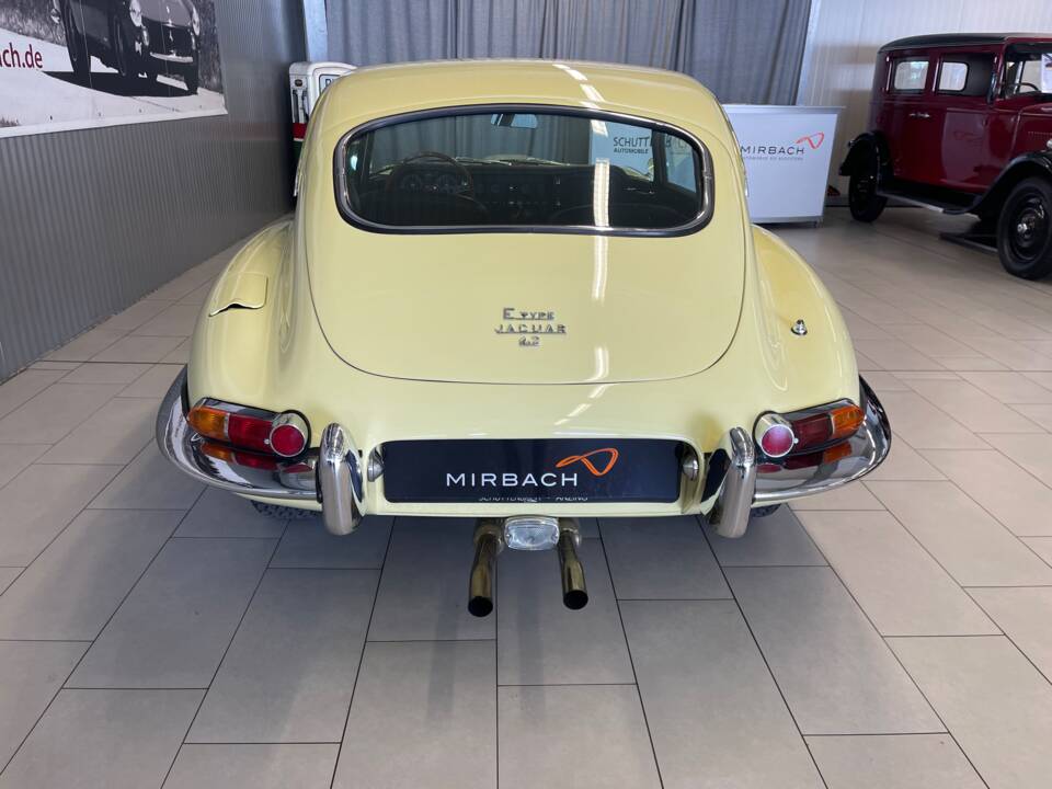 Afbeelding 9/19 van Jaguar E-Type (2+2) (1966)