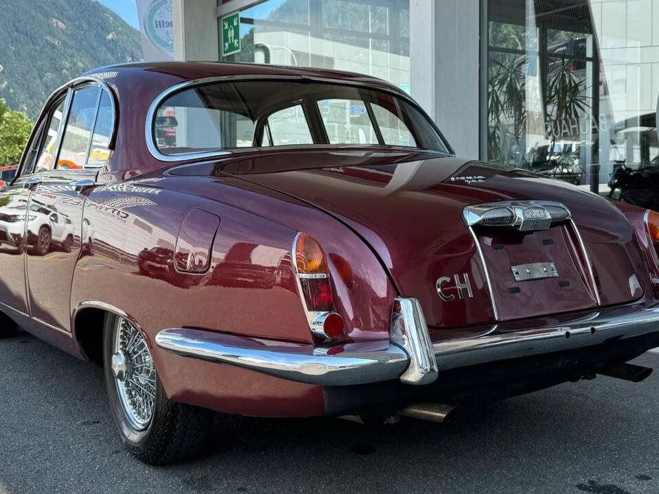 Image 4/25 de Jaguar S-Type 3.8 (1965)
