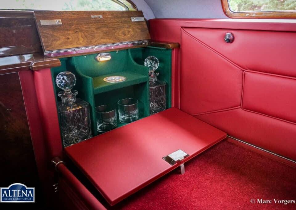 Image 25/88 of Bentley Speed Six “Blue Train” (1949)