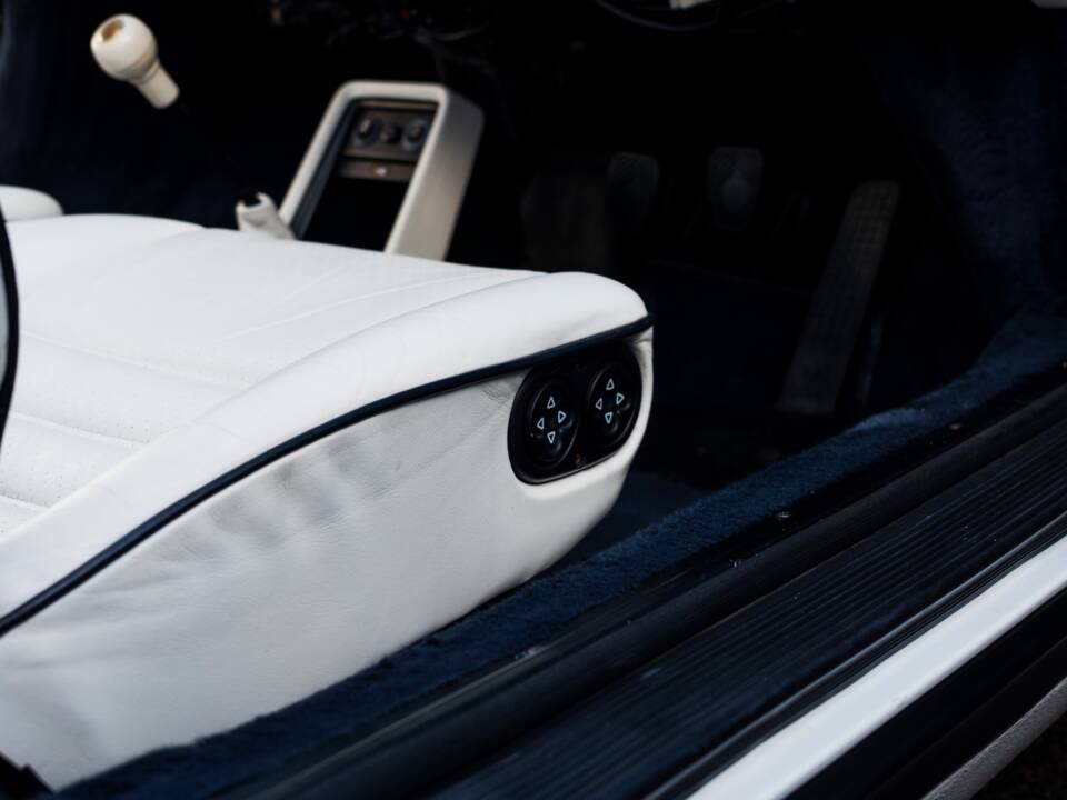 Bild 49/60 von Porsche 911 Carrera 3.2 (1987)