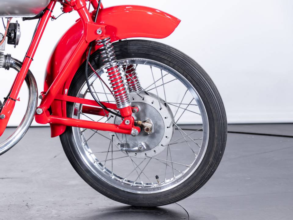 Imagen 16/42 de MV Agusta DUMMY (1955)