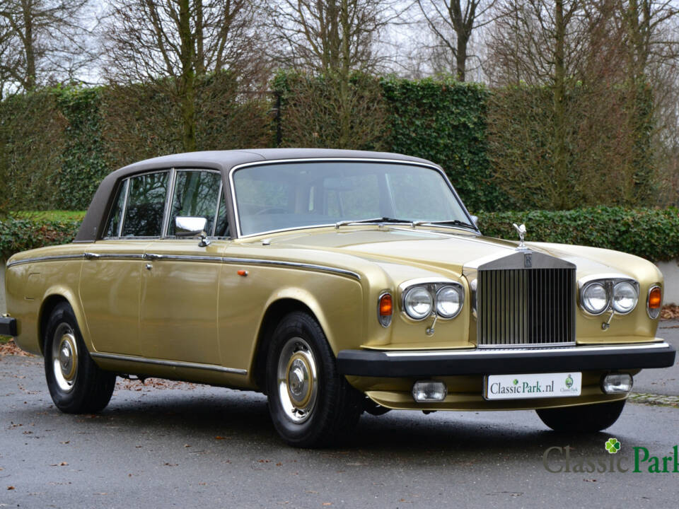 Image 7/50 of Rolls-Royce Silver Shadow II (1978)