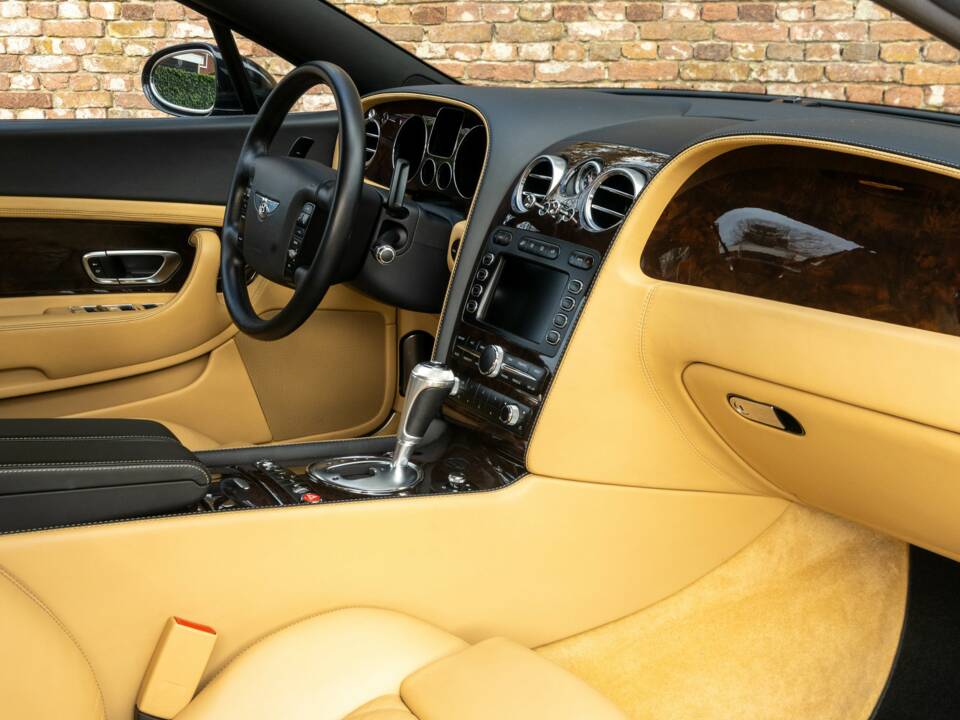 Bild 32/50 von Bentley Continental GT (2006)