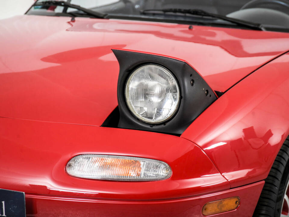 Image 22/50 of Mazda MX-5 1.8 (1995)