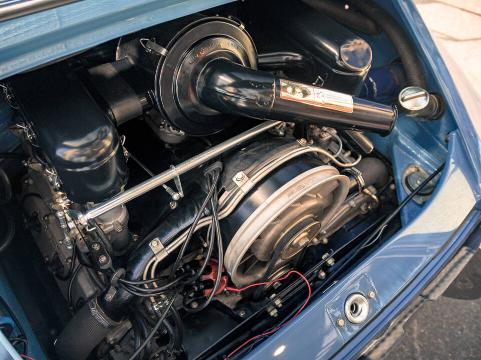 Image 40/49 of Porsche 911 2.0 (1964)
