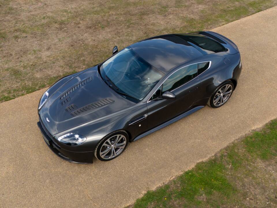 Bild 8/79 von Aston Martin V12 Vantage (2011)