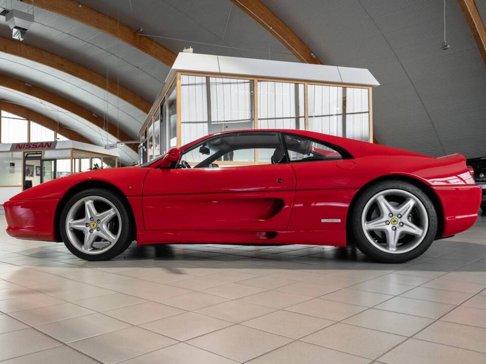 Afbeelding 4/24 van Ferrari F 355 Berlinetta (1994)
