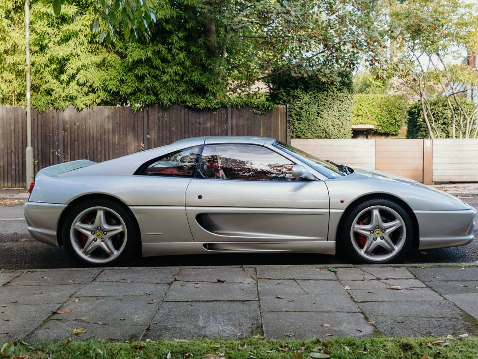 Bild 2/50 von Ferrari F 355 GTS (1998)