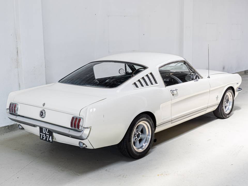 Image 5/41 of Ford Mustang GT (1965)