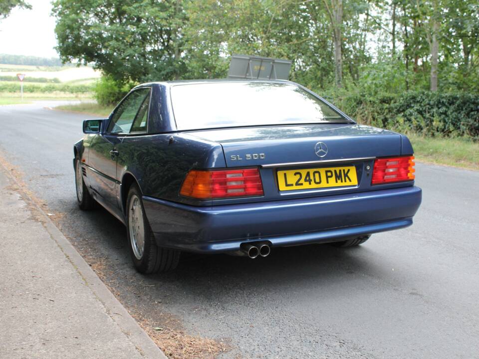 Image 4/15 of Mercedes-Benz 500 SL (1993)