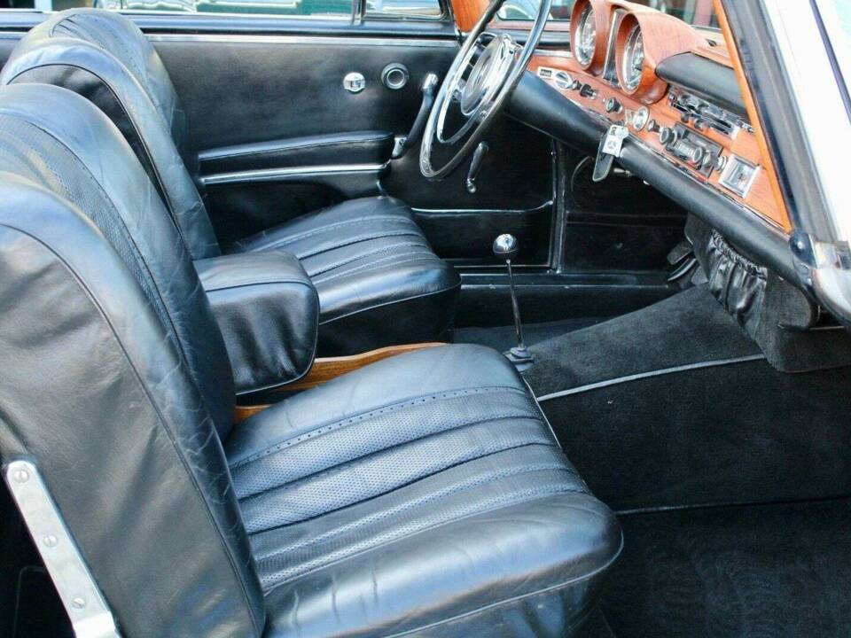 Immagine 13/17 di Mercedes-Benz 300 SE (1964)