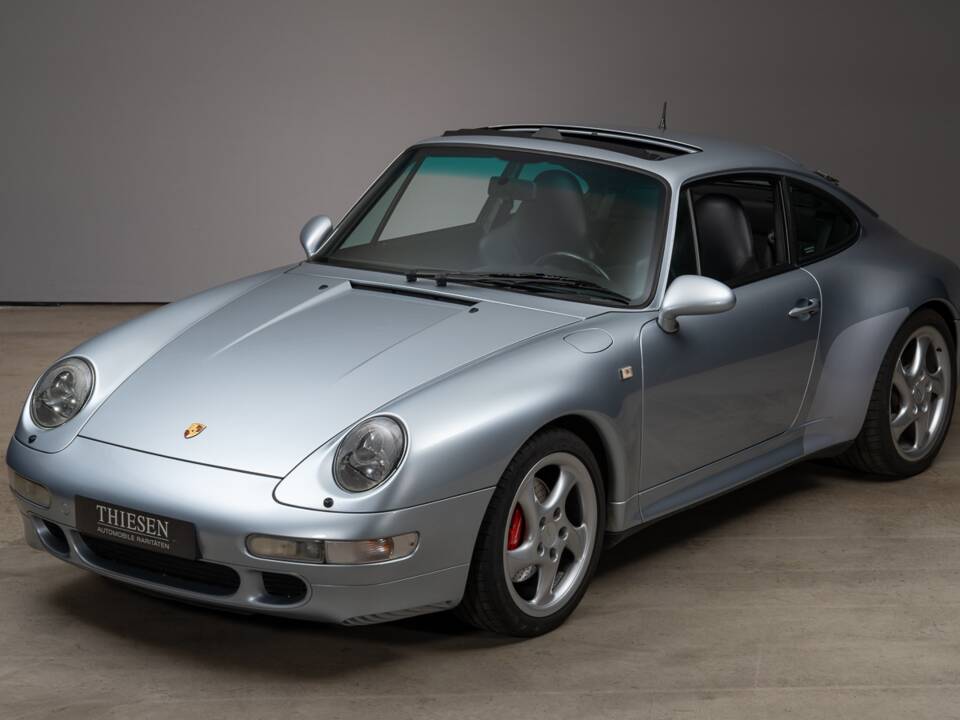 Image 1/32 de Porsche 911 Carrera 4S (1998)