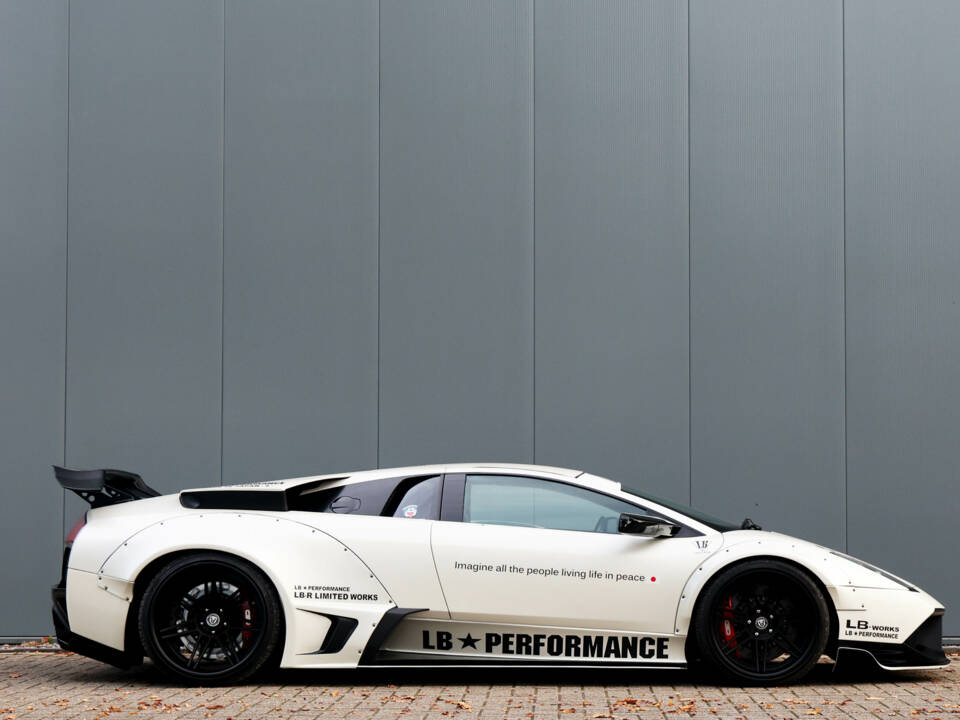 Afbeelding 27/82 van Lamborghini Murciélago (2002)