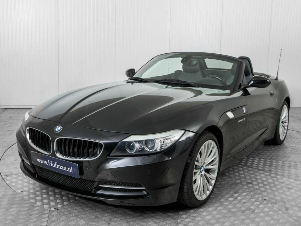 Image 18/50 of BMW Z4 sDrive23i (2011)