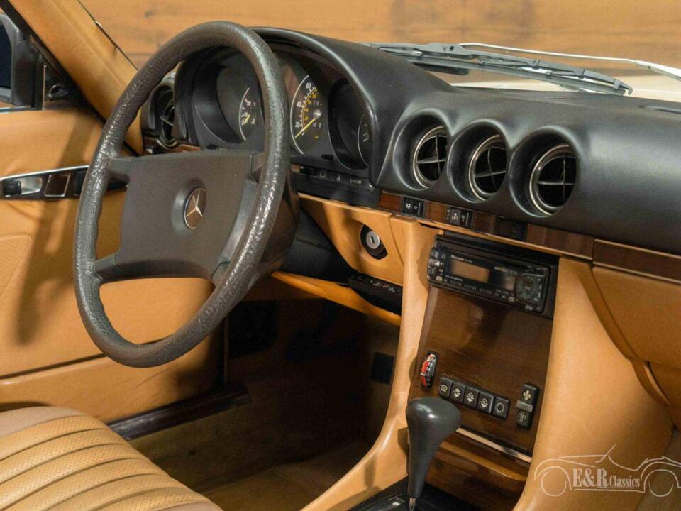 Immagine 10/29 di Mercedes-Benz 380 SL (1983)