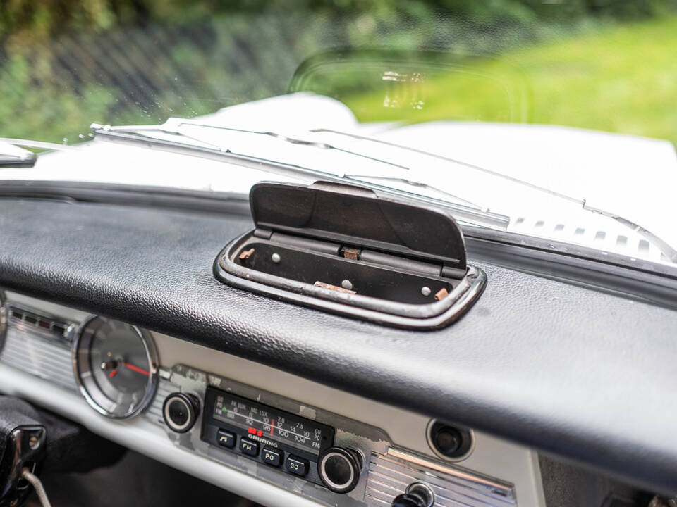 Bild 98/118 von BMW 700 LS Luxus (1965)