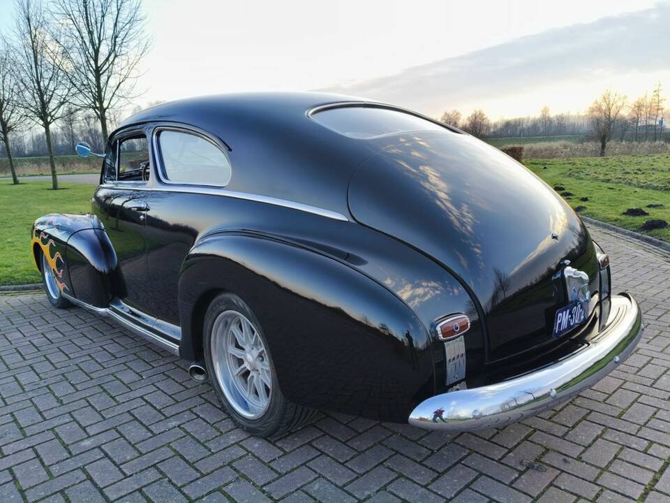 Immagine 4/8 di Chevrolet Fleetline Aerosedan (1948)