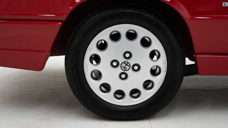 Bild 15/15 von Alfa Romeo 2.0 Spider (1991)