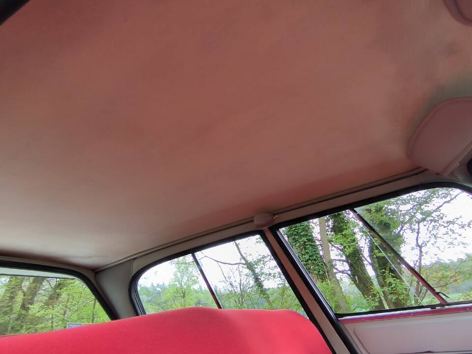 Bild 38/57 von Citroën Ami 6 Berline (1961)