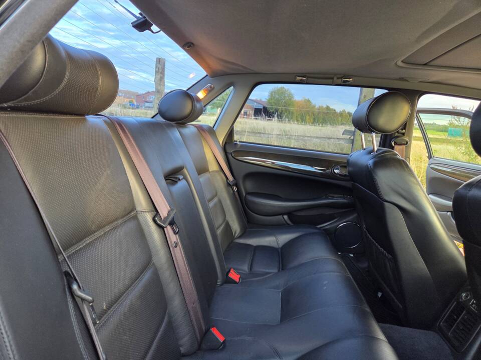 Image 13/15 de Jaguar XJR 4.0 (2000)