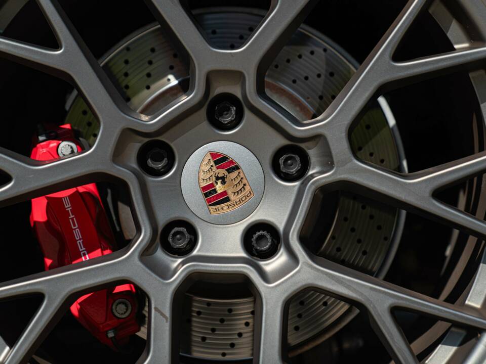 Image 35/50 of Porsche 911 Carrera 4S (2019)