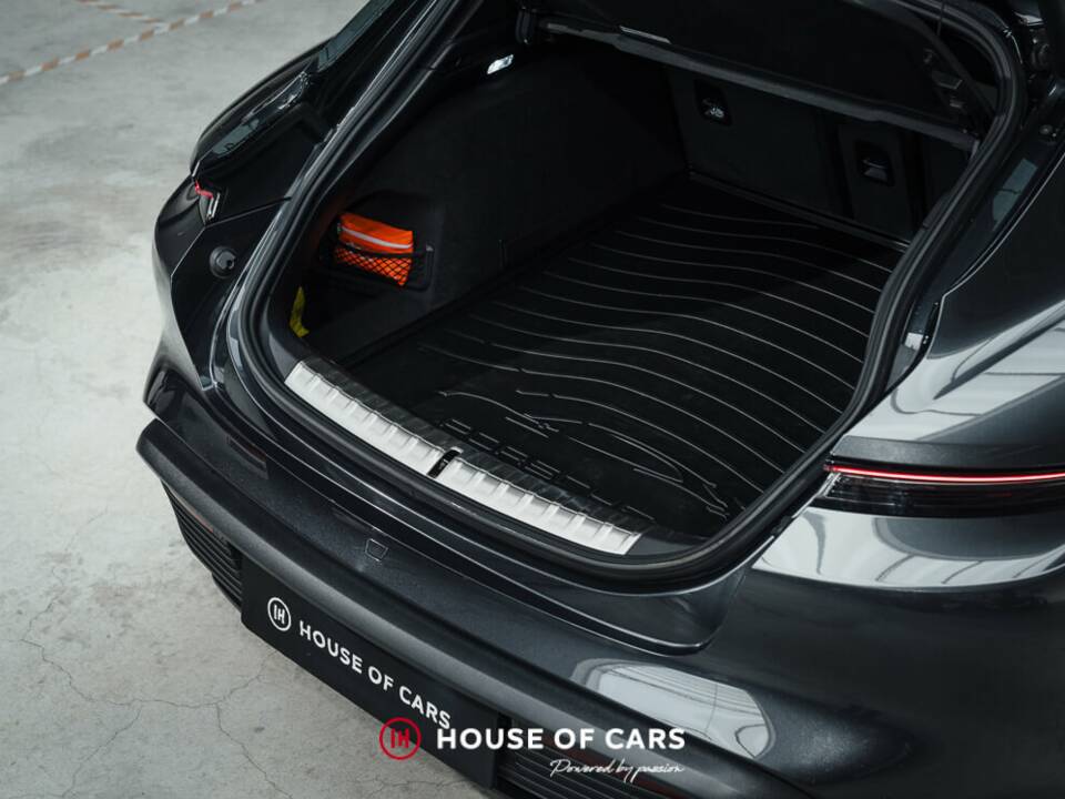 Image 13/23 of Porsche Taycan 4S Sport Turismo (2022)