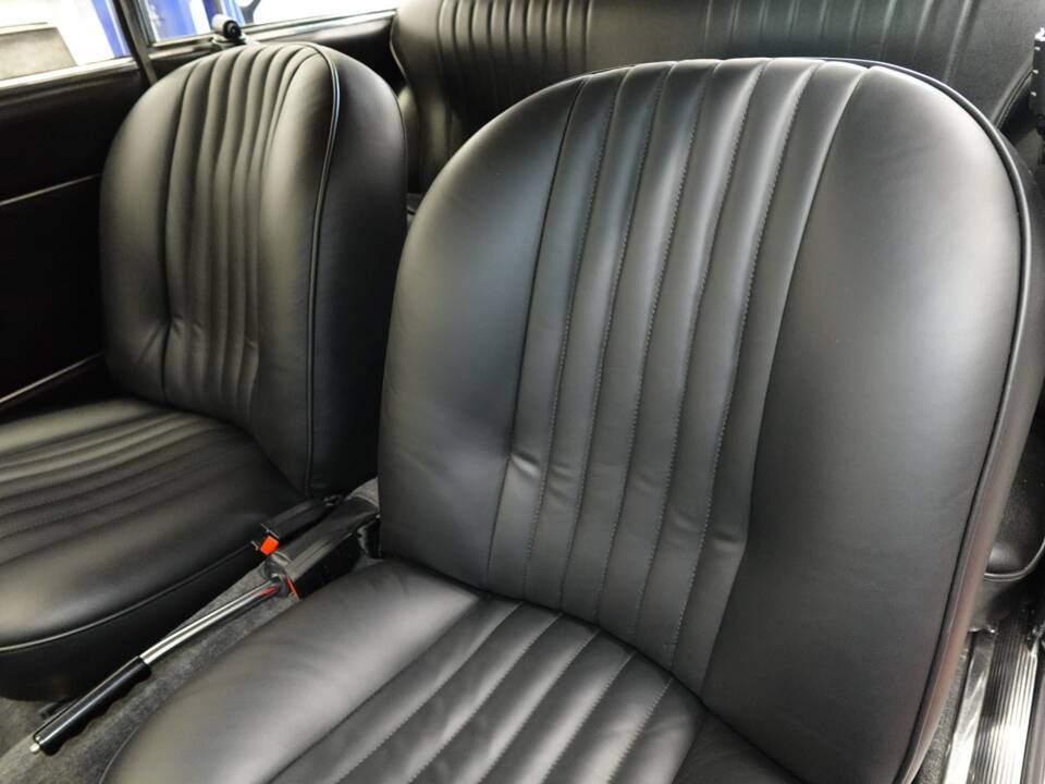 Bild 16/67 von Alfa Romeo Giulia 1300 GT Junior (1968)